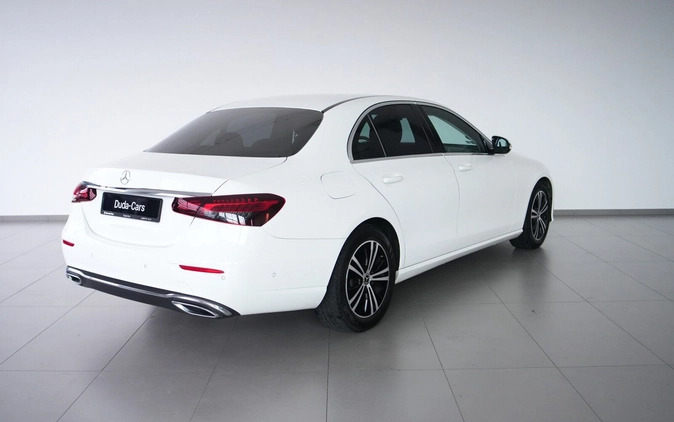Mercedes-Benz Klasa E cena 179900 przebieg: 61000, rok produkcji 2021 z Wieleń małe 232